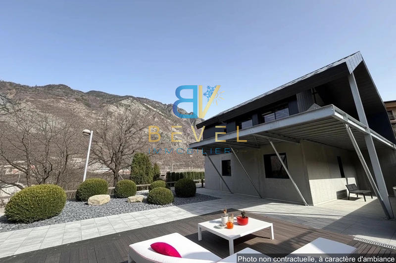 Maison - 160 m² - 6 pièces