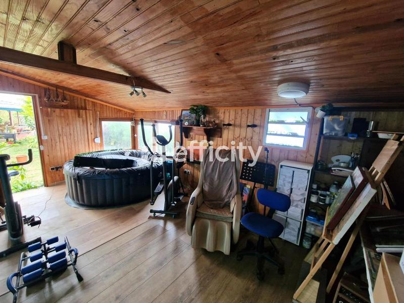 Maison - 147 m² - 7 pièces