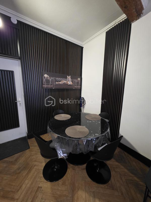 Immeuble - 140 m² - 7 pièces