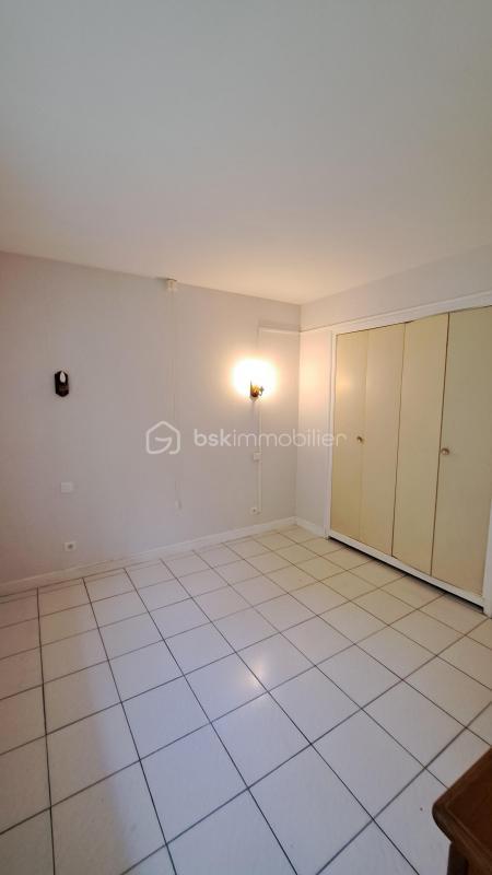 Maison traditionnelle - 181 m² - 7 pièces