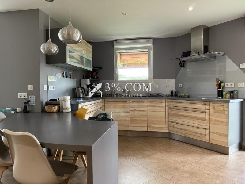 Maison - 170 m² - 7 pièces