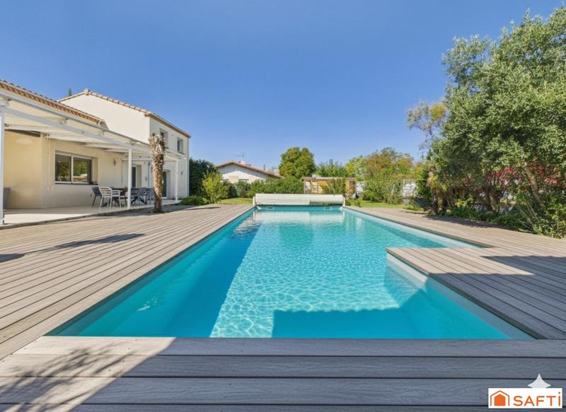 Maison - 170 m² - 5 pièces