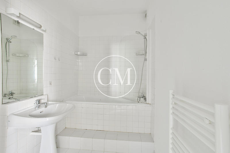 Appartement - 64 m² - 2 pièces