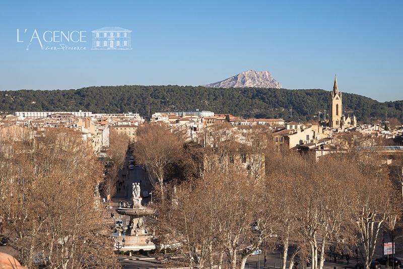 Appartement - 250 m² - 5 pièces