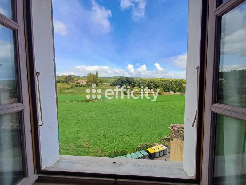 Maison - 201 m² - 6 pièces