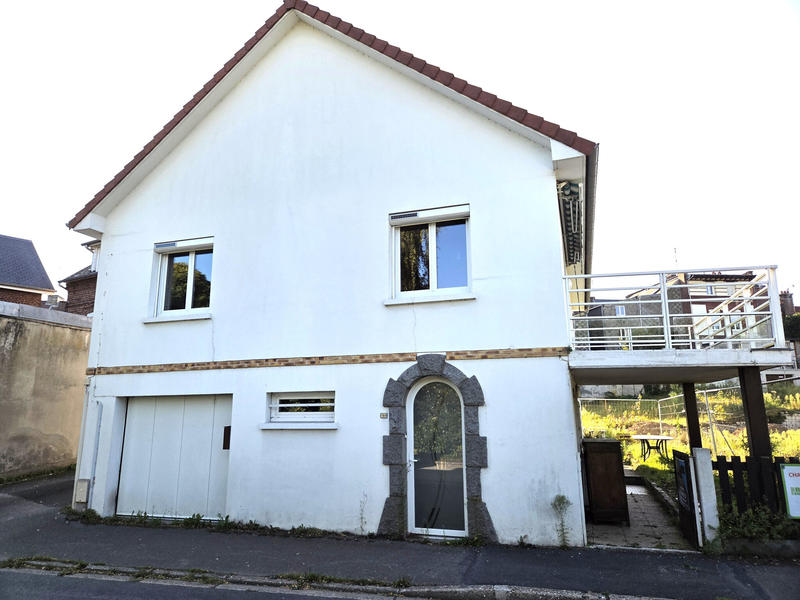 Maison de village - 150 m² - 8 pièces