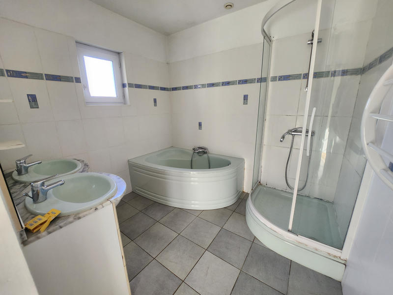 Maison - 144 m² - 6 pièces