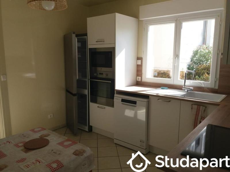 Chambre - 11 m² - 1 pièce