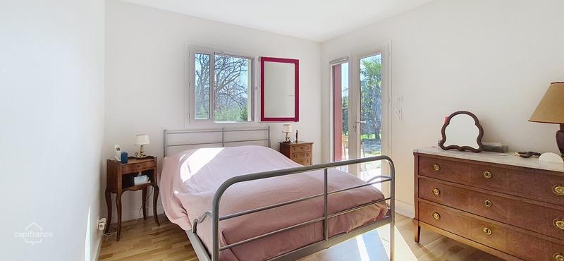 Maison - 182 m² - 7 pièces