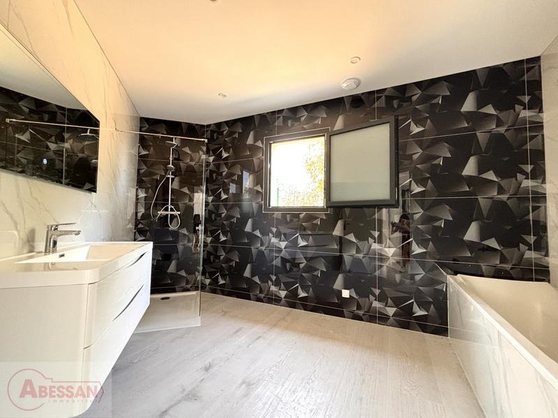 Villa - 136 m² - 5 pièces