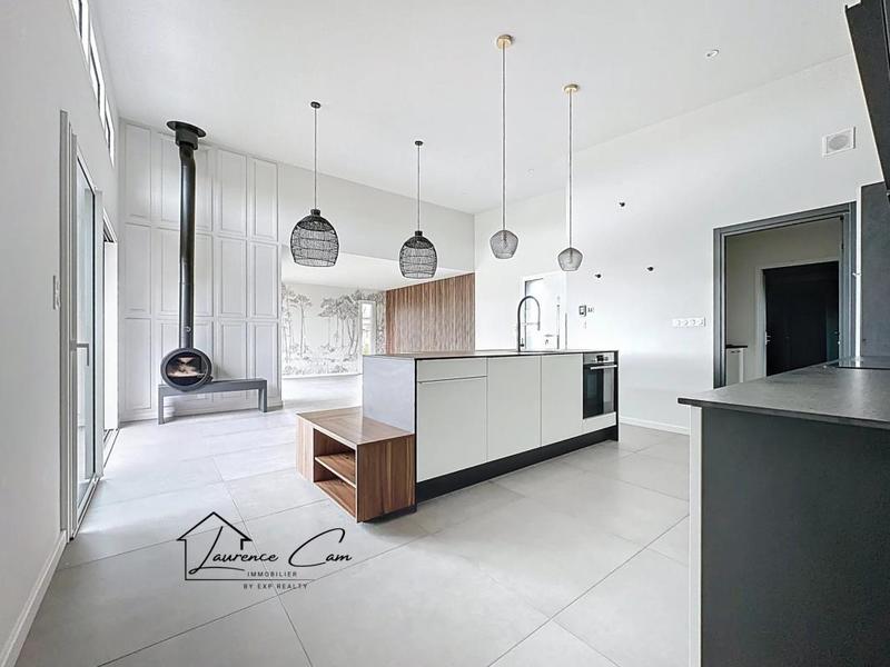 Maison - 129 m² - 1 pièce