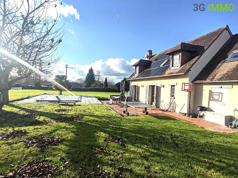 Maison traditionnelle - 130 m² - 7 pièces