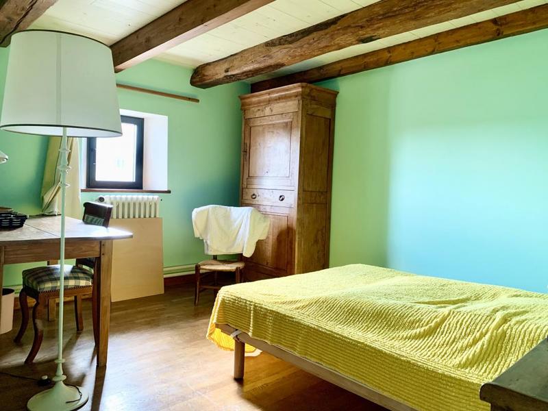 Maison - 331 m² - 9 pièces