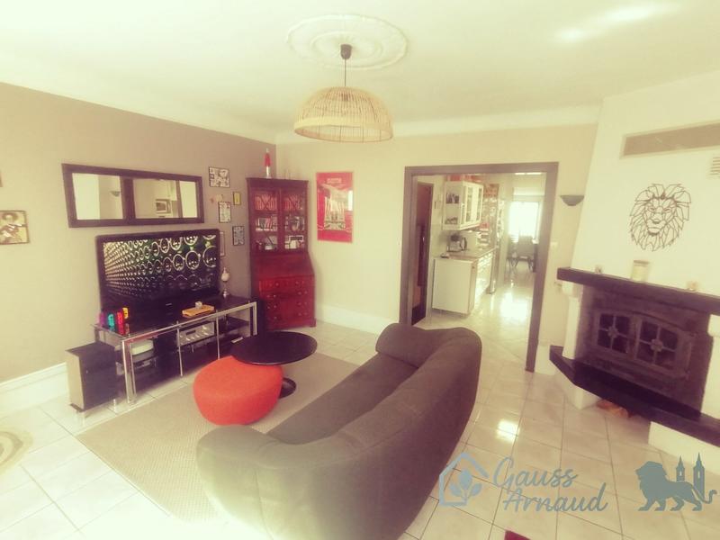 Appartement - 115 m² - 6 pièces