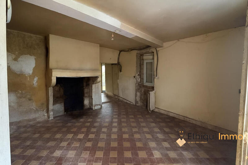 Maison - 220 m² - 5 pièces