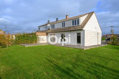 Maison - 98 m² - 5 pièces