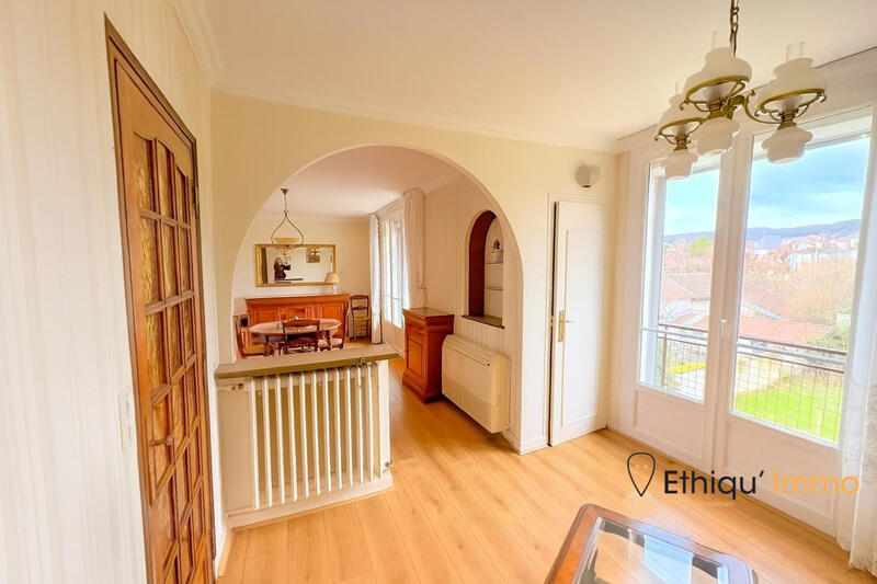 Appartement - 67 m² - 3 pièces