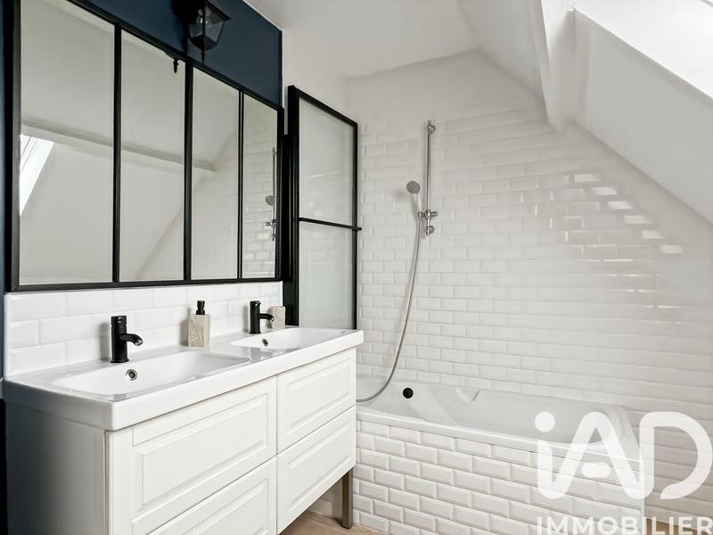 Maison - 80 m² - 6 pièces