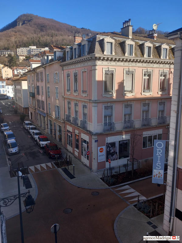 Appartement - 101 m² - 3 pièces