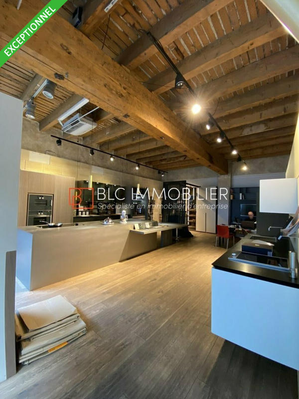 Local commercial - 132 m²