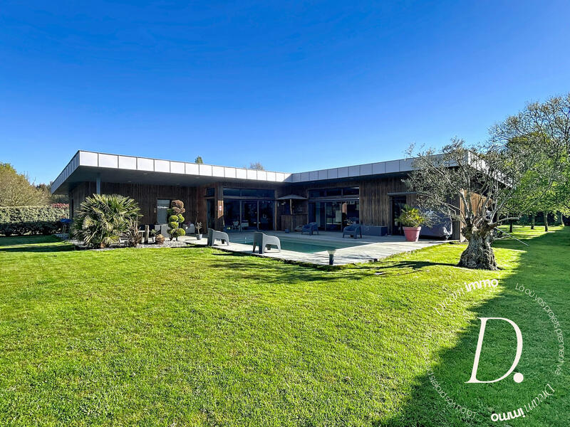 Maison contemporaine - 194 m² - 7 pièces