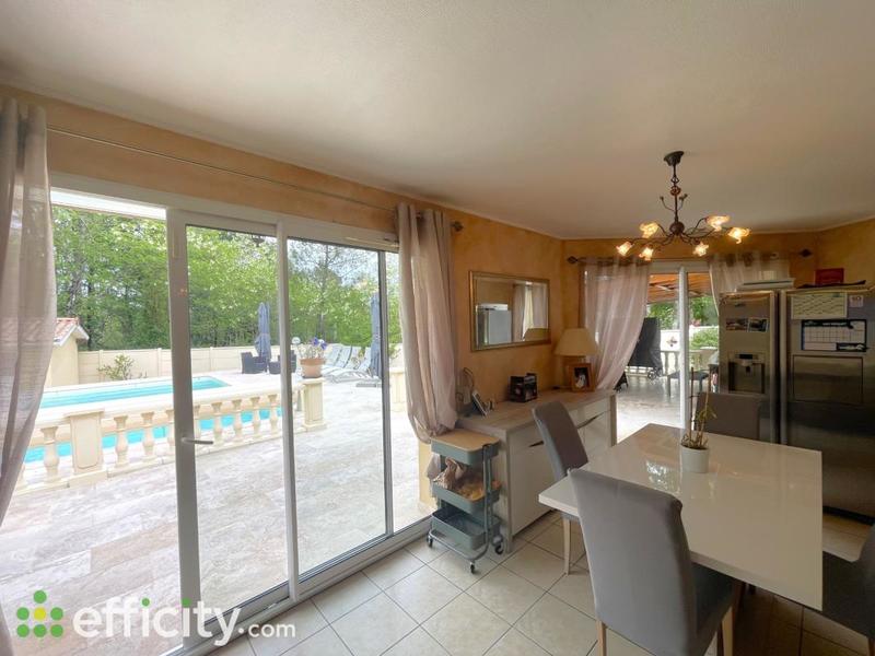 Maison - 120 m² - 6 pièces