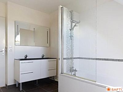 Maison - 83 m² - 4 pièces