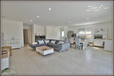 Maison - 98 m² - 4 pièces