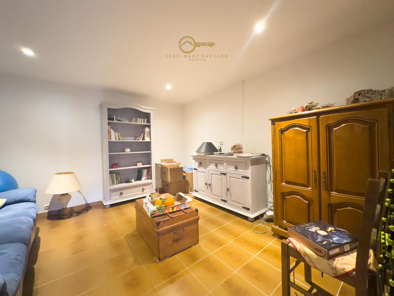 Propriété - 231 m² - 14 pièces