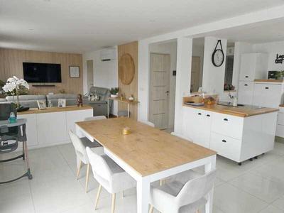 Maison - 141 m² - 5 pièces