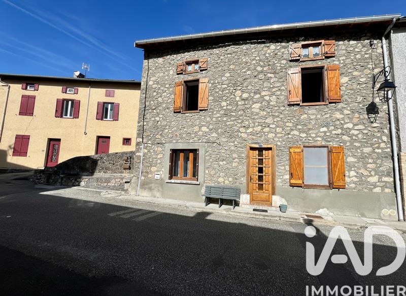 Maison de village - 97 m² - 5 pièces