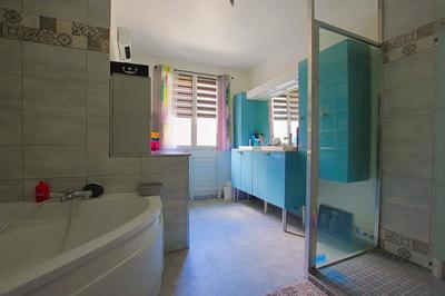 Maison - 144 m² - 5 pièces