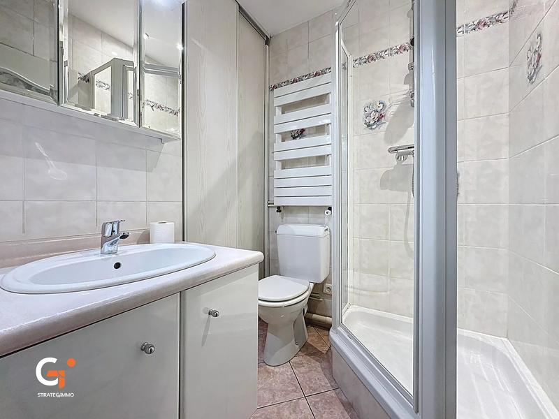 Appartement - 136 m² - 6 pièces