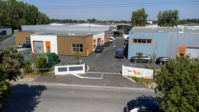 Local d'activité / Entrepôt - 150 m²