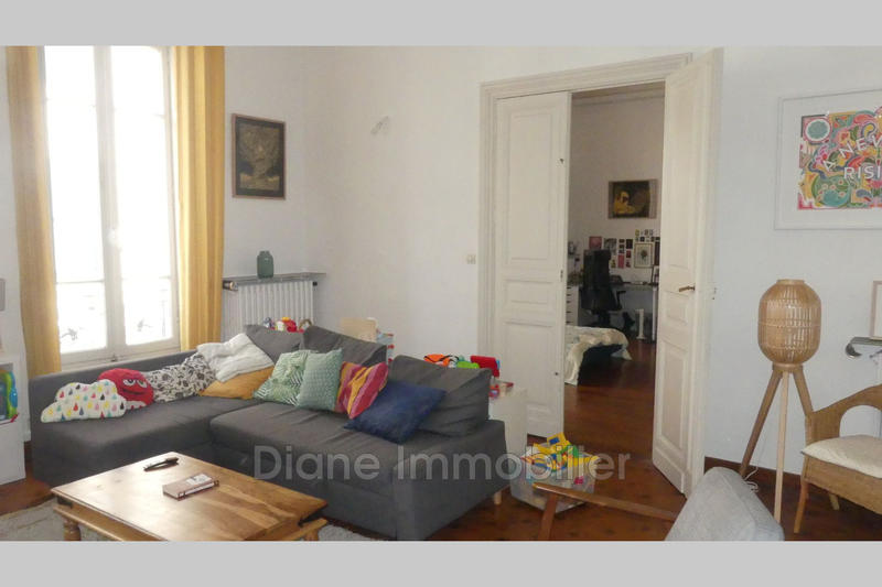 Appartement - 162 m² - 6 pièces