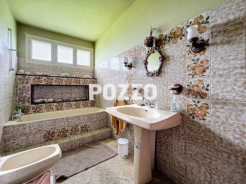 Maison - 136 m² - 6 pièces