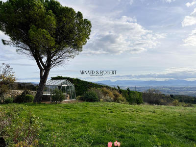 Villa - 211 m² - 8 pièces