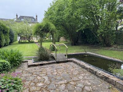 Maison - 163 m² - 7 pièces