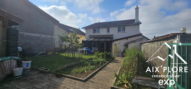 Maison - 140 m² - 5 pièces