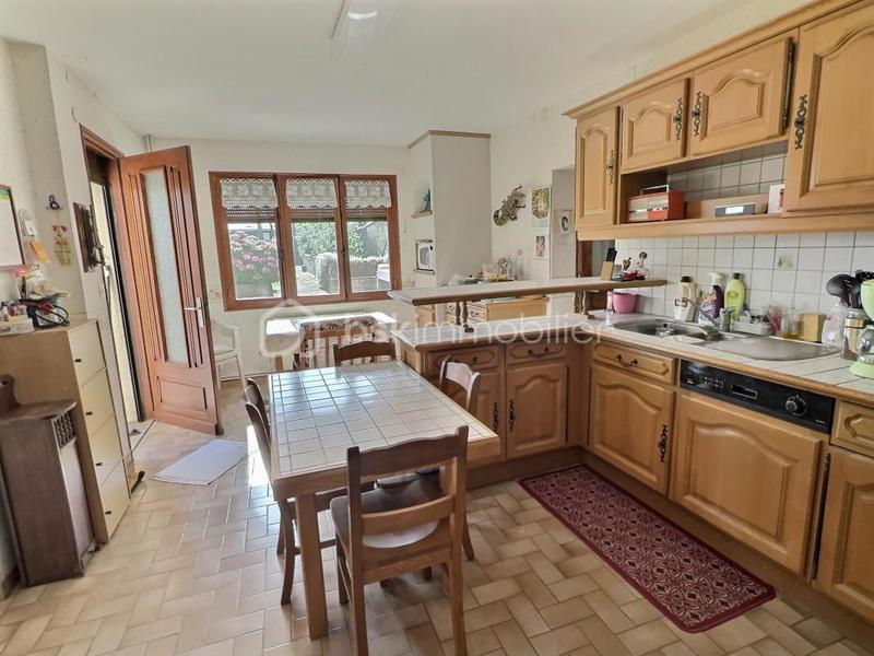 Maison - 176 m² - 8 pièces