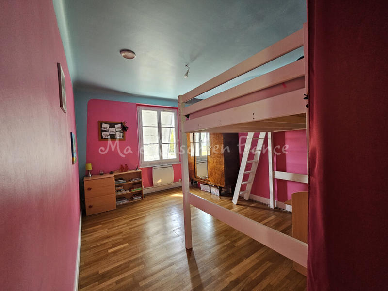 Maison - 200 m² - 7 pièces