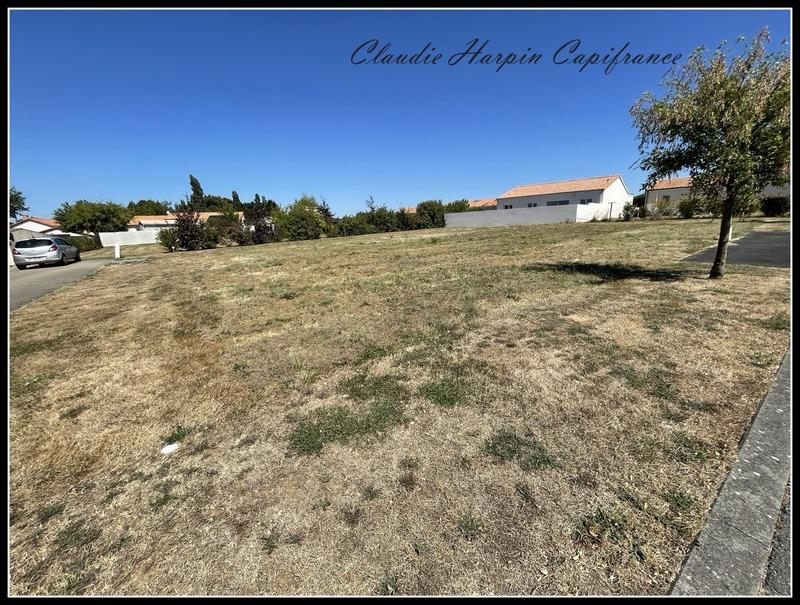 Terrain constructible - 869 m²