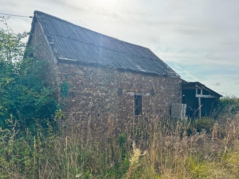 Maison - 100 m² - 2 pièces