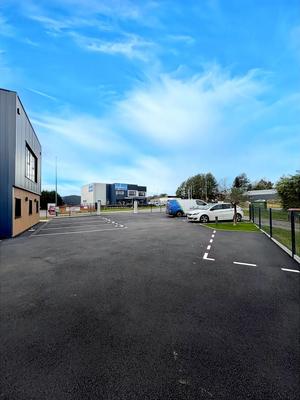 Bureau - 114 m² - 1 pièce