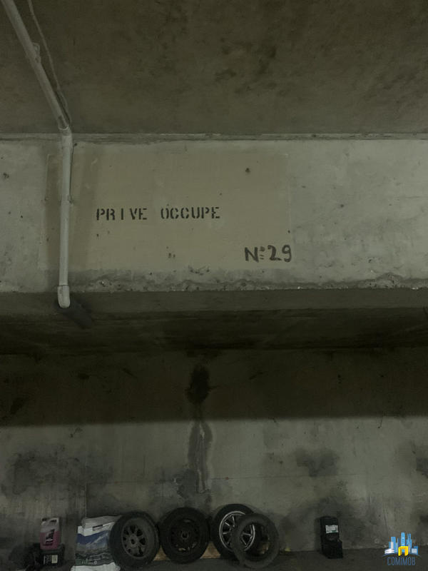 Parking / Garage - 12 m²