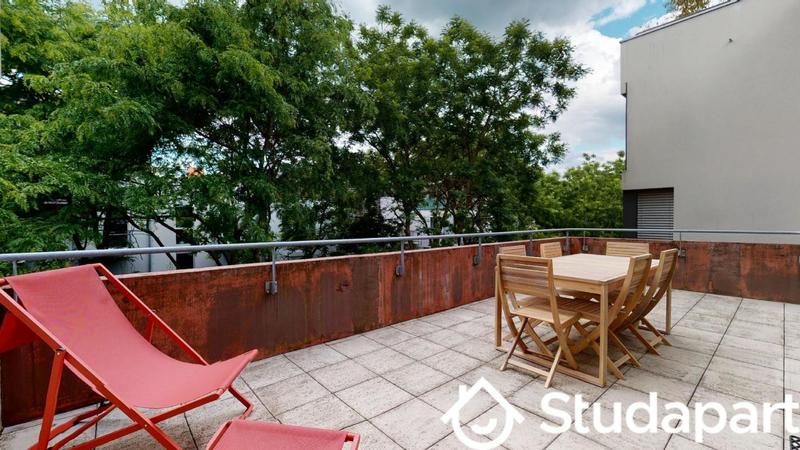 Chambre - 10 m² - 1 pièce