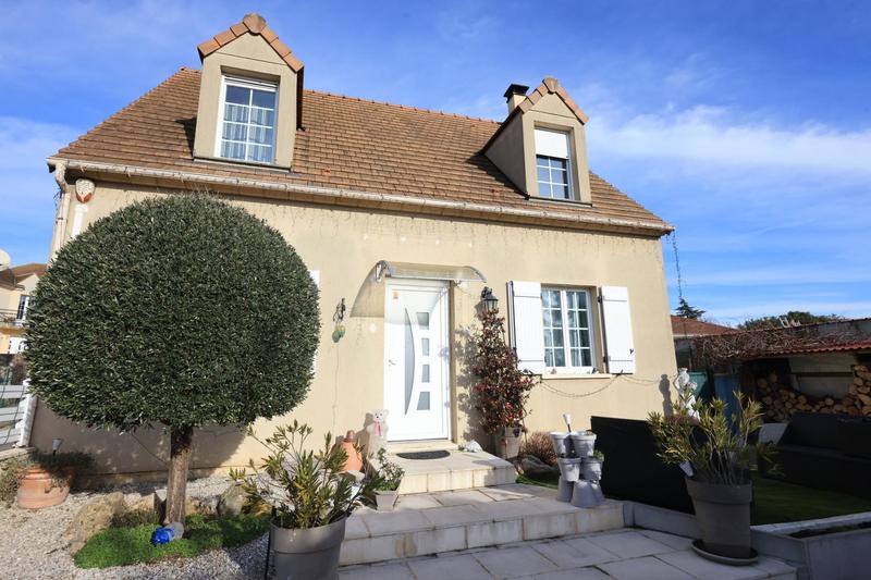 Maison - 112 m² - 7 pièces