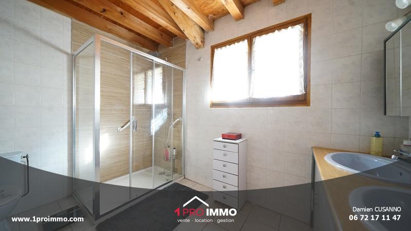 Maison - 200 m² - 5 pièces