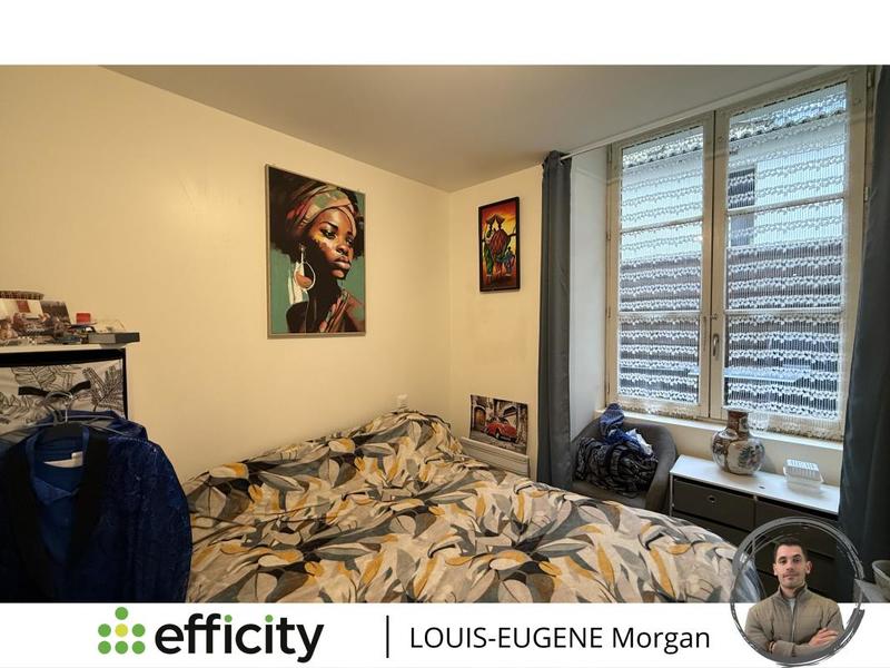 Immeuble - 150 m² - 10 pièces