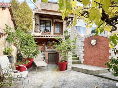 Villa - 70 m² - 4 pièces